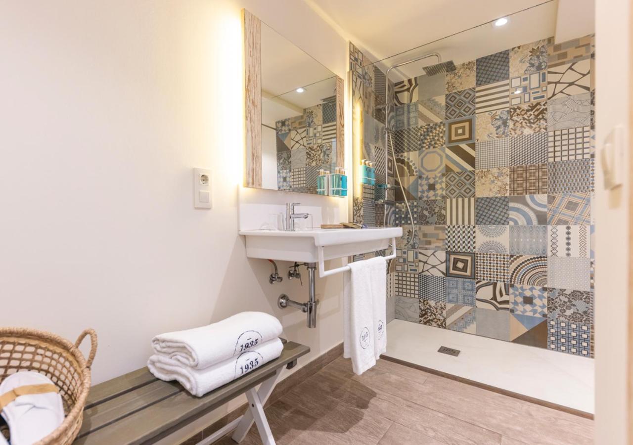 1935 Hotel Boutique & Apartments - Adults Only Roses Ngoại thất bức ảnh