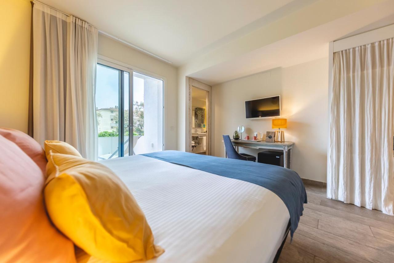 1935 Hotel Boutique & Apartments - Adults Only Roses Ngoại thất bức ảnh